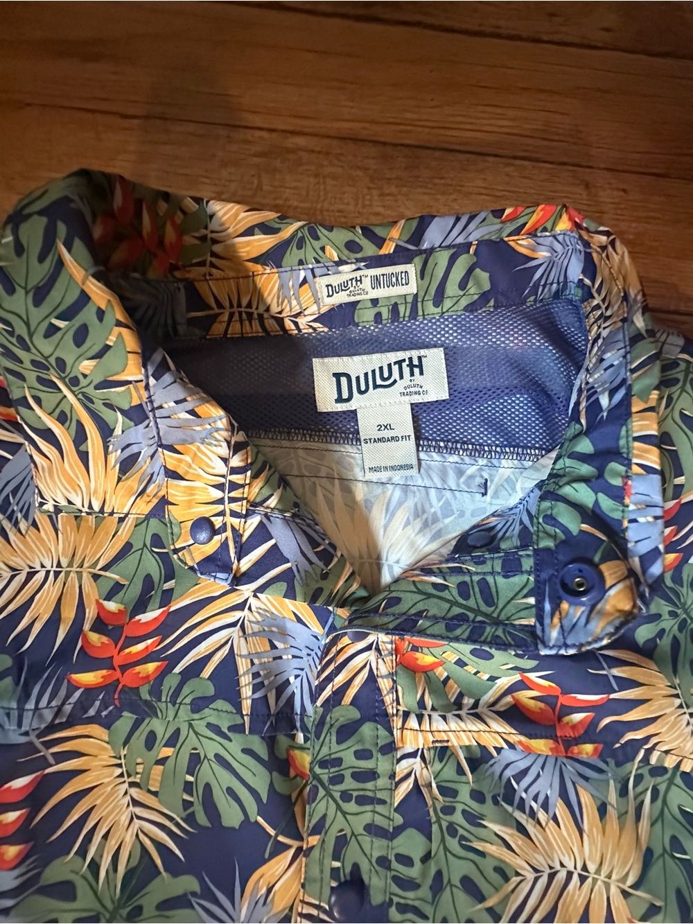 Duluth Trading Co Men’s Navy Tropical Print Button-Down Shirt